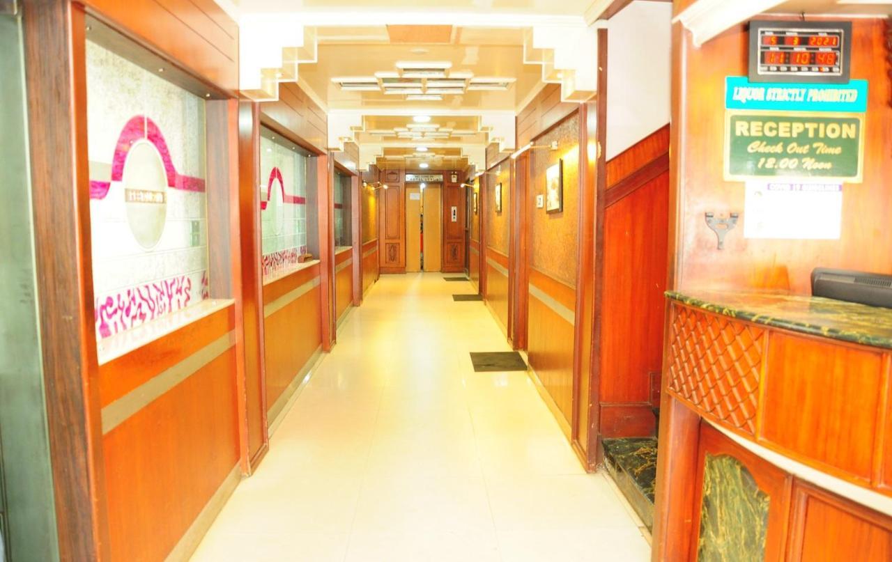 Hotel Venus ウーティ エクステリア 写真